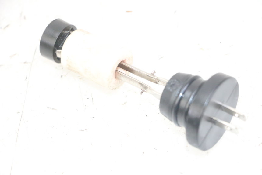 photo de JAUGE RESERVOIR HUILE PEUGEOT JET FORCE CARBU 50 (2003 - 2016) - Vue principale