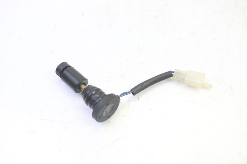 photo de JAUGE RESERVOIR HUILE PEUGEOT KISBEE 2T 50 (2010 - 2017) - Zoom état d’usage