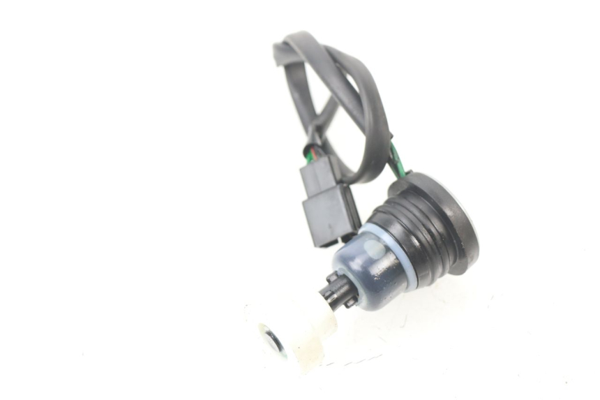 photo de JAUGE RESERVOIR HUILE KYMCO LIKE 2T 50 (2009 - 2018) - Zoom état d’usage