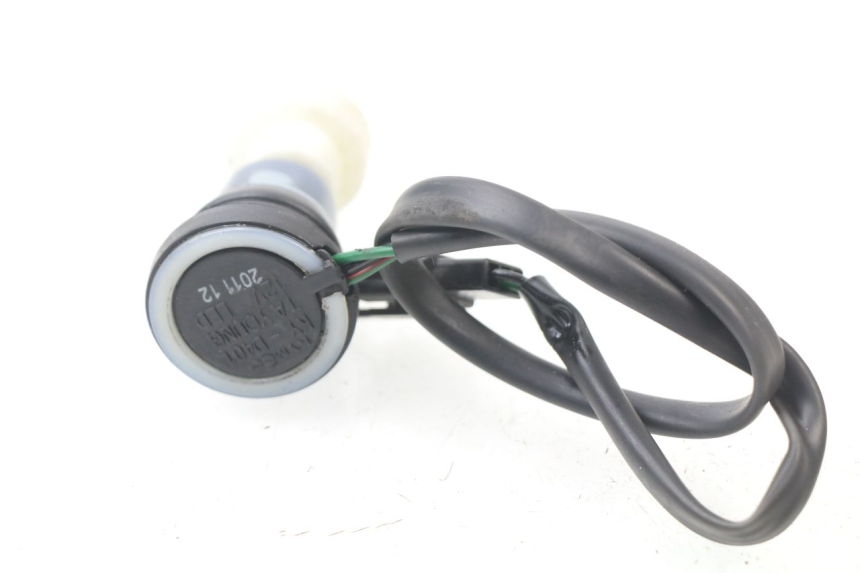 photo de JAUGE RESERVOIR HUILE KYMCO LIKE 2T 50 (2009 - 2018) - Autre angle de vue