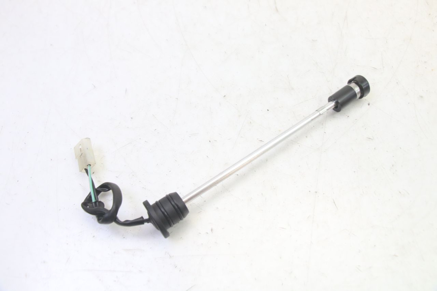 photo de JAUGE RESERVOIR HUILE RIEJU MRT 50 (2018 - 2021) - Gros plan technique