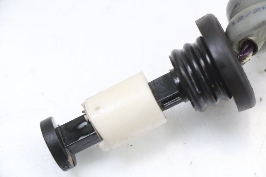 photo de JAUGE RESERVOIR HUILE PIAGGIO NEW TYPHOON 50 (2018 - 2021) - Zoom état d’usage