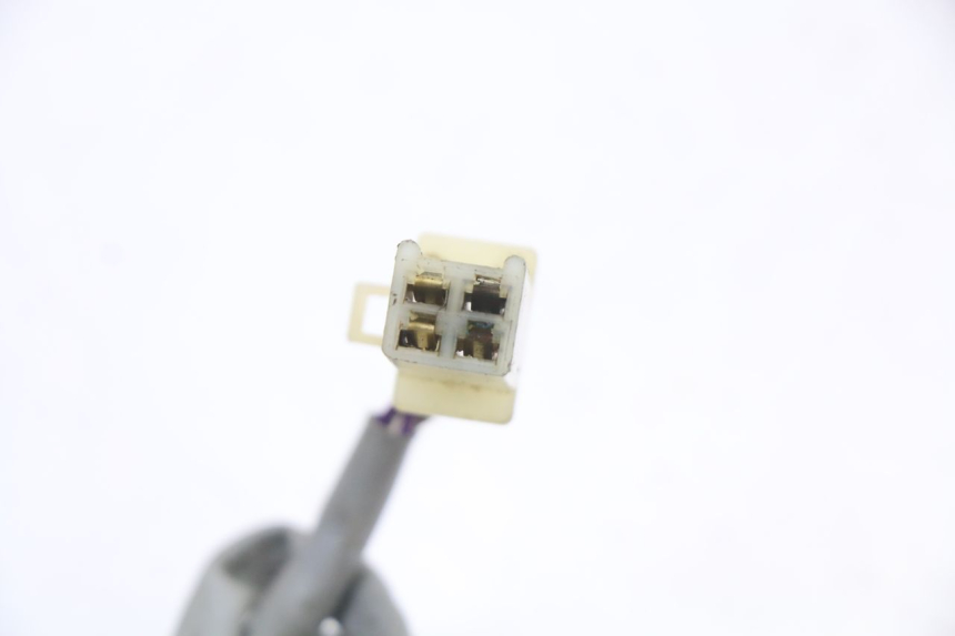 photo de JAUGE RESERVOIR HUILE PIAGGIO NEW TYPHOON 50 (2018 - 2021) - Gros plan technique