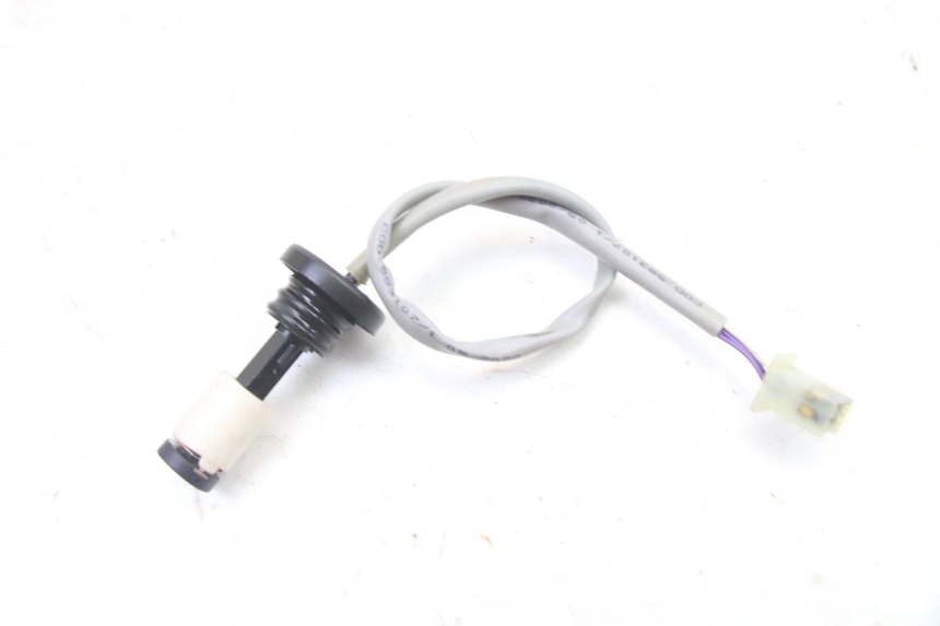 photo de JAUGE RESERVOIR HUILE PIAGGIO NRG POWER PUREJET 50 (2018 - 2021) - Zoom état d’usage