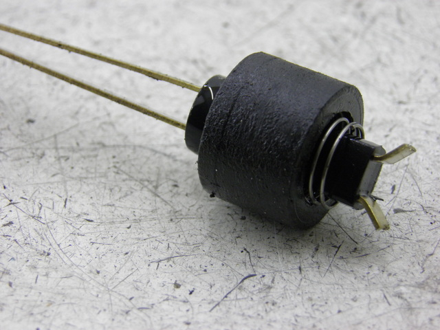 photo de JAUGE RESERVOIR HUILE PEUGEOT CITYSTAR 50 (2014 - 2015) - Zoom état d’usage