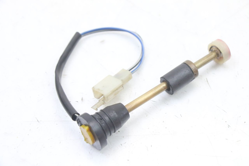 photo de JAUGE RESERVOIR HUILE PEUGEOT SPEEDFIGHT 3 LC 2T 50 (2009 - 2015) - Zoom état d’usage