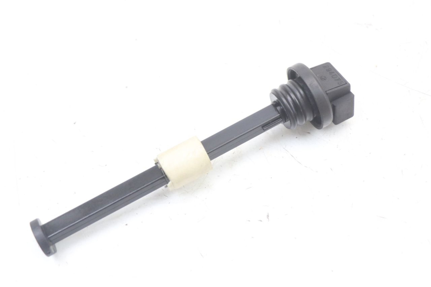 photo de JAUGE RESERVOIR HUILE PIAGGIO VESPA LX 2T 50 (2005 - 2013) - Autre angle de vue