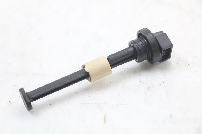 photo de JAUGE RESERVOIR HUILE GILERA RUNNER LC 50 (1997 - 1998) - Zoom état d’usage