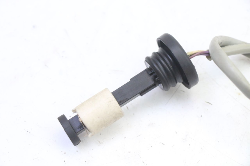 photo de JAUGE RESERVOIR HUILE GILERA RUNNER SL 50 (2006 - 2009) - Zoom état d’usage