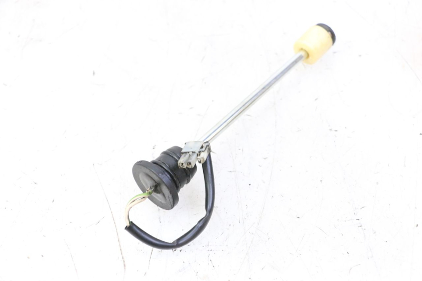 photo de JAUGE RESERVOIR HUILE APRILIA SR R 2T LC 50 (2018 - 2021) - Zoom état d’usage