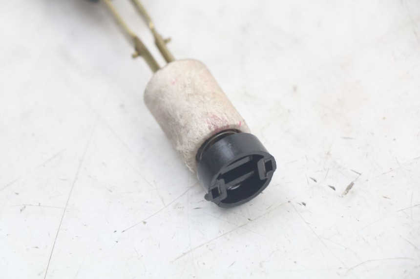 photo de JAUGE RESERVOIR HUILE MBK STUNT NAKED 50 (2004 - 2018) - Autre angle de vue