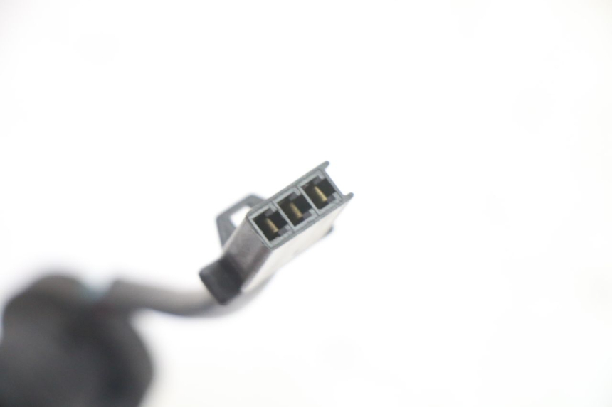 photo de JAUGE RESERVOIR HUILE YAMAHA TDR DELTABOX 125 (1997 - 2003) - Autre angle de vue