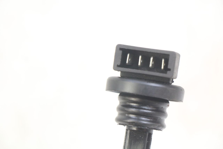 photo de JAUGE RESERVOIR HUILE PIAGGIO VESPA S 2T 50 (2007 - 2014) - Zoom état d’usage