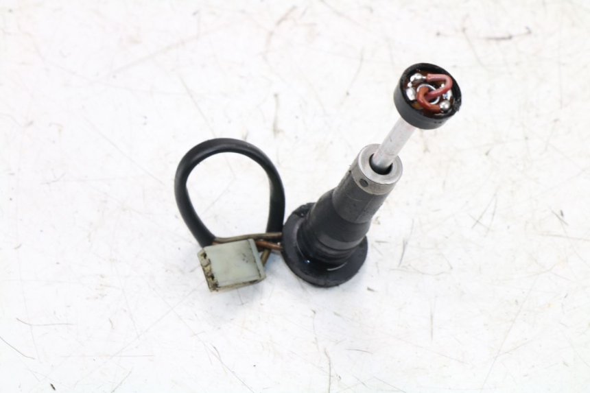 photo de JAUGE RESERVOIR HUILE YAMAHA XC BELUGA 50 (1985 - 1996) - Détail de la pièce