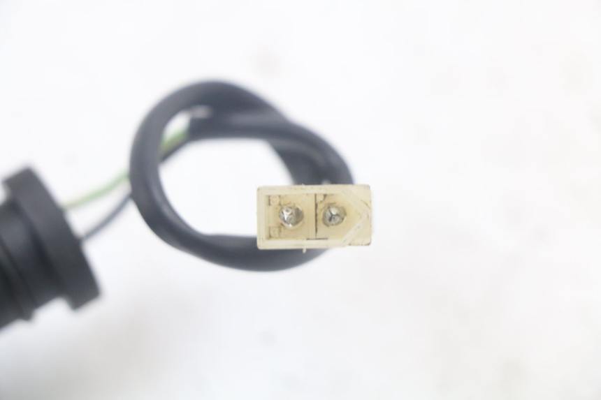 photo de JAUGE RESERVOIR HUILE PEUGEOT XP6 50 (1997 - 2003) - Gros plan technique