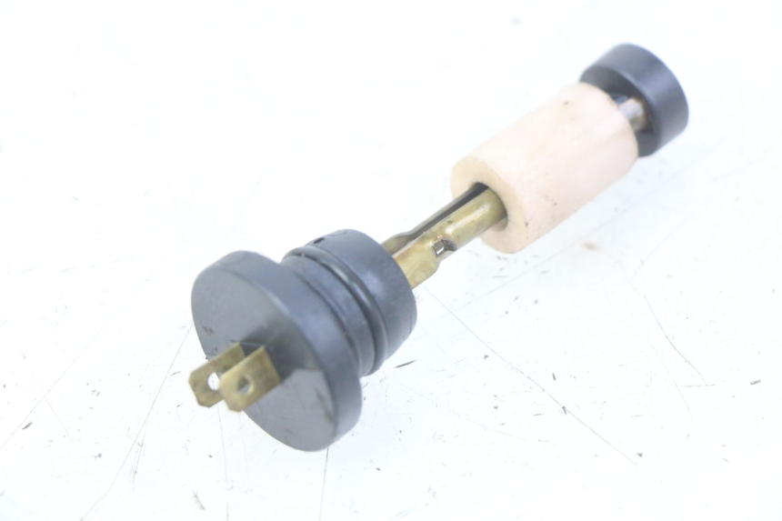 photo de JAUGE RESERVOIR HUILE PEUGEOT ZENITH 50 (1994 - 1999) - Détail de la pièce