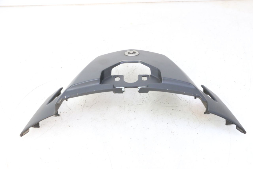 photo de JONCTION CARENAGE ARRIERE QUADRO 4 4D 350 (2015 - 2018) - Points de fixation