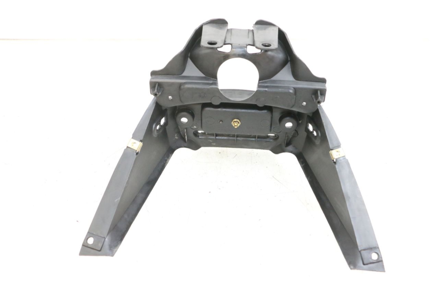 photo de JONCTION CARENAGE ARRIERE KYMCO AGILITY 4T 50 (2005 - 2018) - Détail de la pièce