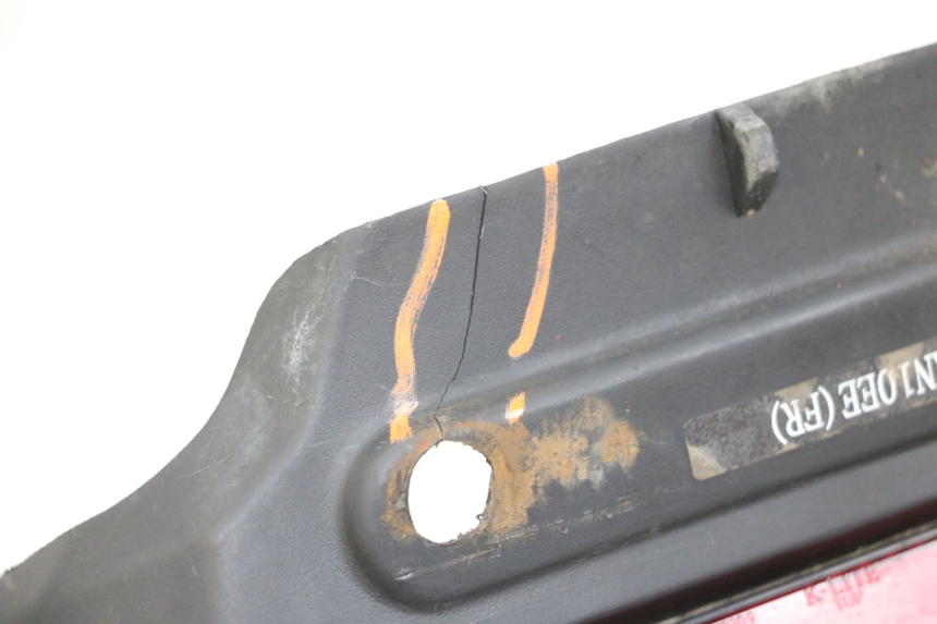 photo de JONCTION CARENAGE ARRIERE KYMCO AGILITY 4T 50 (2018 - 2022) - Gros plan technique