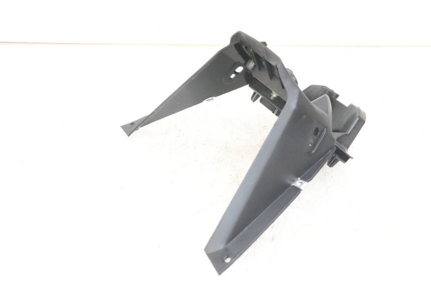 photo de JONCTION CARENAGE ARRIERE KYMCO AGILITY 4T 50 (2018 - 2022) - Détail de la pièce