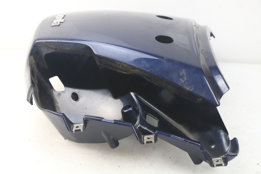 photo de JONCTION CARENAGE ARRIERE APRILIA ATLANTIC 125 (2003 - 2009) - Détail de la pièce