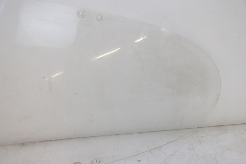 photo de JONCTION CARENAGE ARRIERE BMW C1 125 (2000 - 2003) - Vue rapprochée