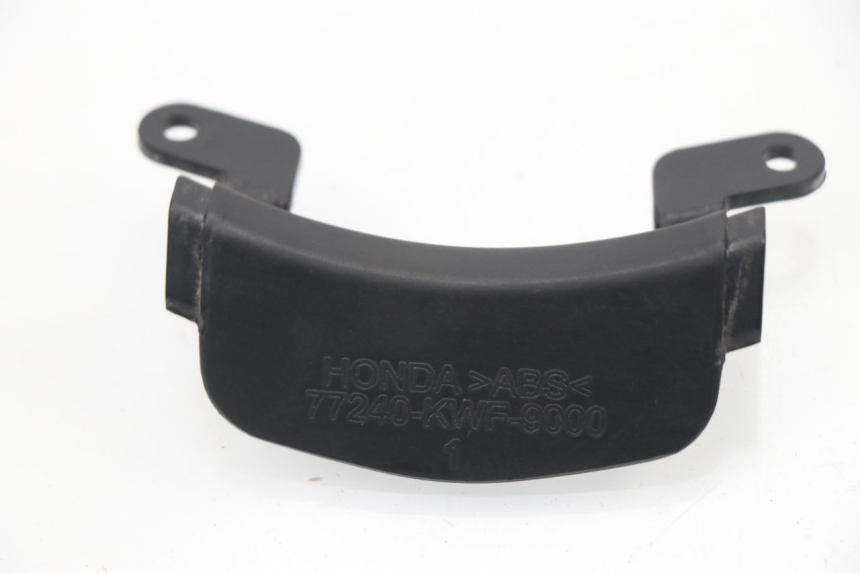 photo de JONCTION CARENAGE ARRIERE HONDA CBF 125 (2009 - 2015) - Vue principale