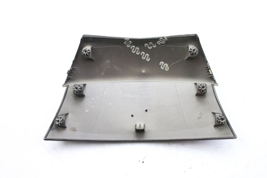 photo de JONCTION CARENAGE ARRIERE PEUGEOT CITYSTAR 50 (2013 - 2017) - Vue d’ensemble