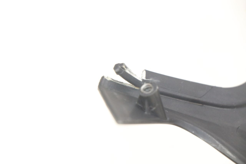 photo de JONCTION CARENAGE ARRIERE RIDE CLASSIC 2T 50 (2014 - 2022) - Zoom état d’usage