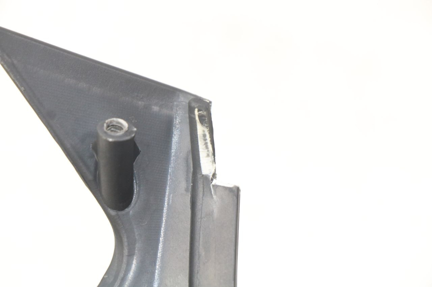 photo de JONCTION CARENAGE ARRIERE RIDE CLASSIC 2T 50 (2014 - 2022) - Gros plan technique