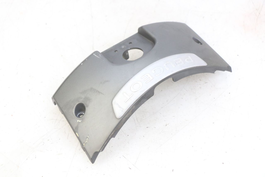 photo de JONCTION CARENAGE ARRIERE PEUGEOT DJANGO 4T 50 (2014 - 2019) - Zoom état d’usage