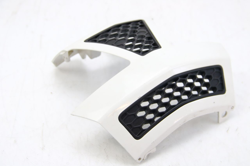 photo de JONCTION CARENAGE ARRIERE PEUGEOT E-VIVACITY 1 (2012 - 2018) - Détail de la pièce