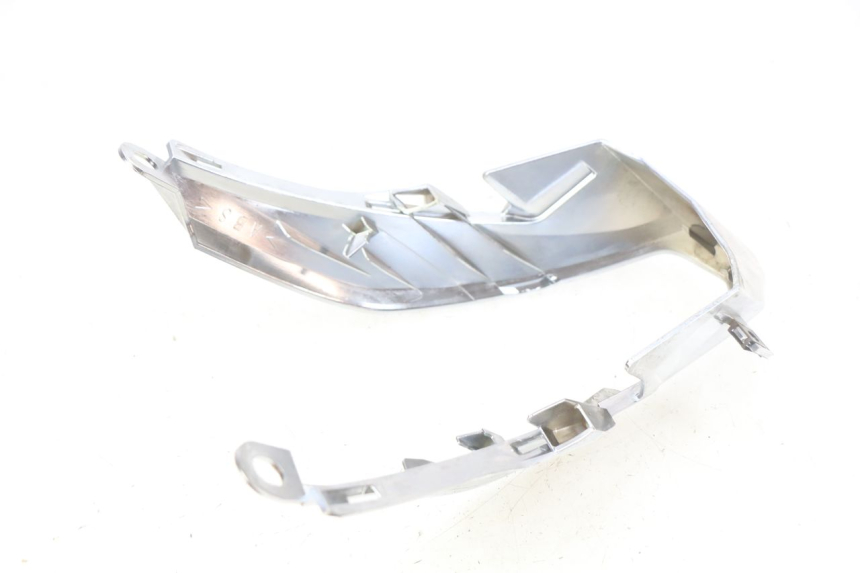 photo de JONCTION CARENAGE ARRIERE YAMAHA D'ELIGHT DELIGHT 115 (2013 - 2017) - Zoom état d’usage