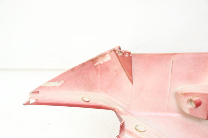 photo de JONCTION CARENAGE ARRIERE PEUGEOT ELYSTAR 125 (2002 - 2007) - Autre angle de vue