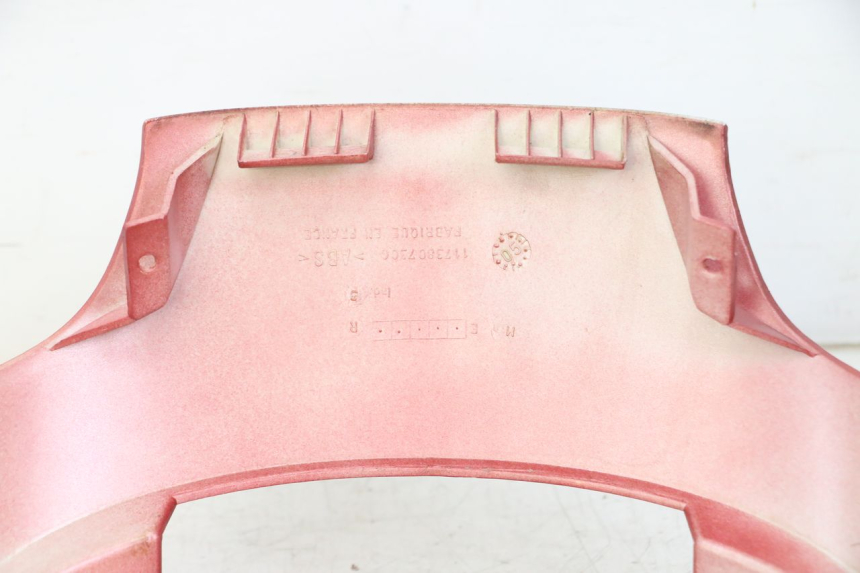 photo de JONCTION CARENAGE ARRIERE PEUGEOT ELYSTAR 125 (2002 - 2007) - Gros plan technique