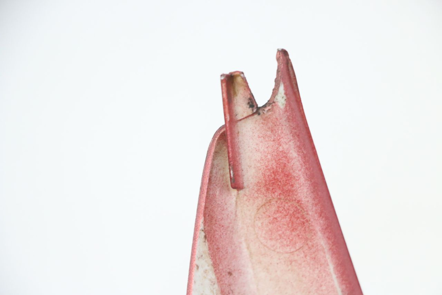 photo de JONCTION CARENAGE ARRIERE PEUGEOT ELYSTAR 125 (2002 - 2007) - Points de fixation