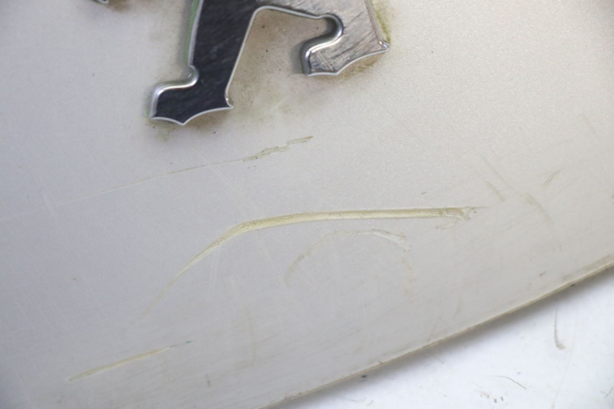 photo de JONCTION CARENAGE ARRIERE PEUGEOT ELYSTAR 50 (2002 - 2014) - Gros plan technique