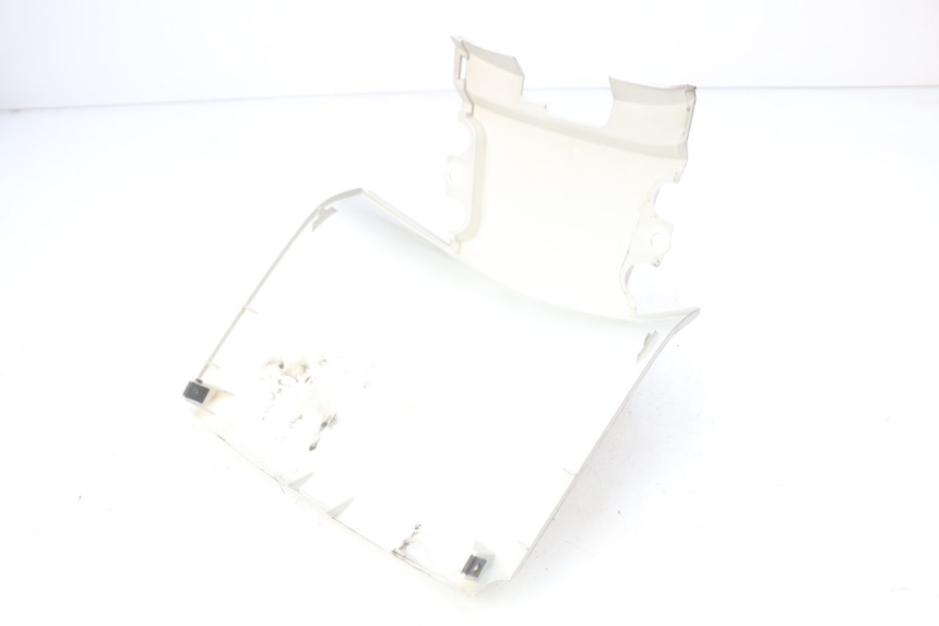 photo de JONCTION CARENAGE ARRIERE HONDA FES PANTHEON 2T 125 (1998 - 2002) - Zoom état d’usage