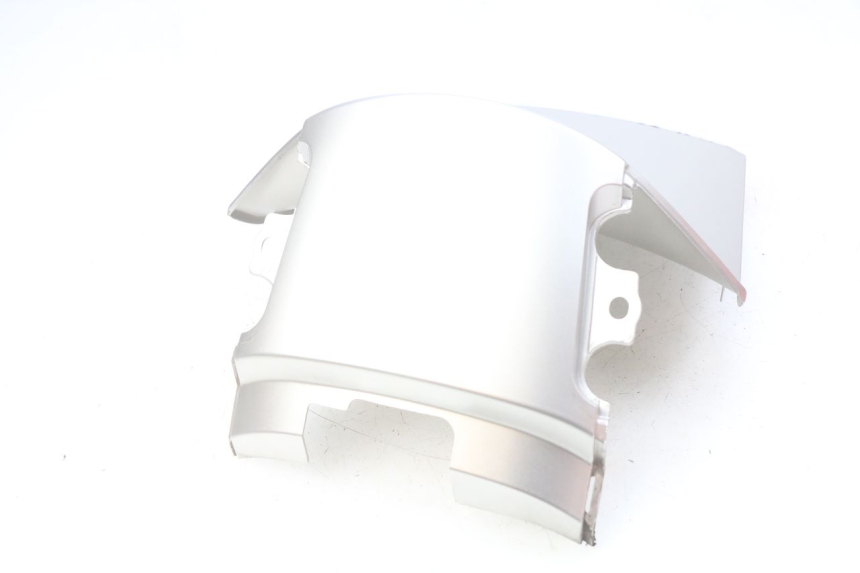 photo de JONCTION CARENAGE ARRIERE HONDA FES PANTHEON 2T 125 (1998 - 2002) - Gros plan technique