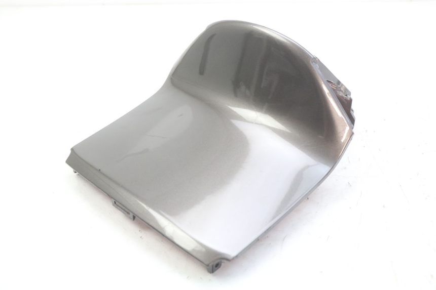 photo de JONCTION CARENAGE ARRIERE HONDA FES PANTHEON 2T 125 (1998 - 2002) - Zoom état d’usage