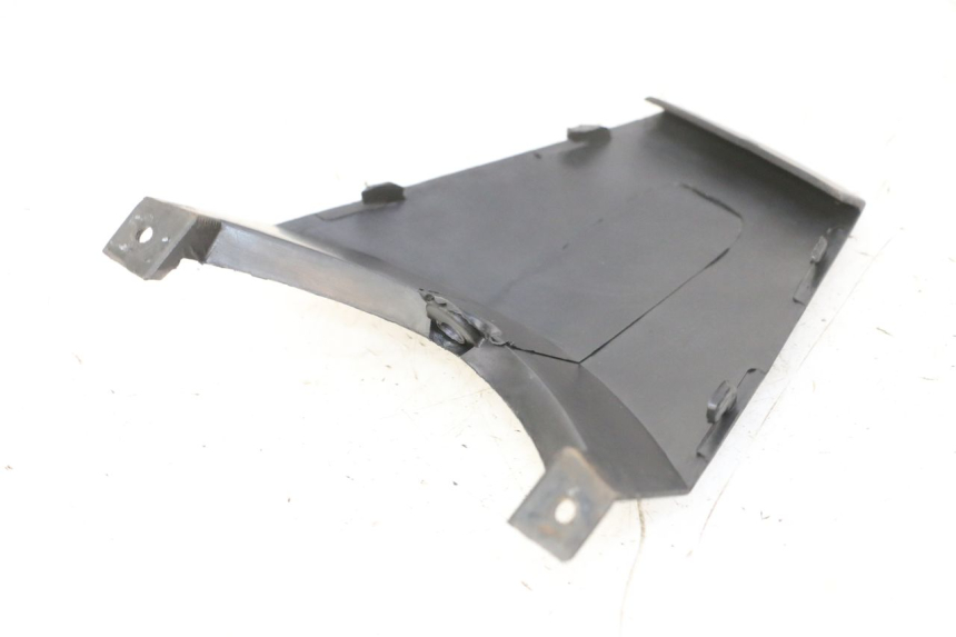 photo de JONCTION CARENAGE ARRIERE STAHO FH 50 (2018 - 2019) - Zoom état d’usage