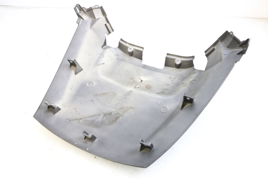 photo de JONCTION CARENAGE ARRIERE HONDA FJS SILVER WING SILVERWING 400 (2005 - 2008) - Autre angle de vue