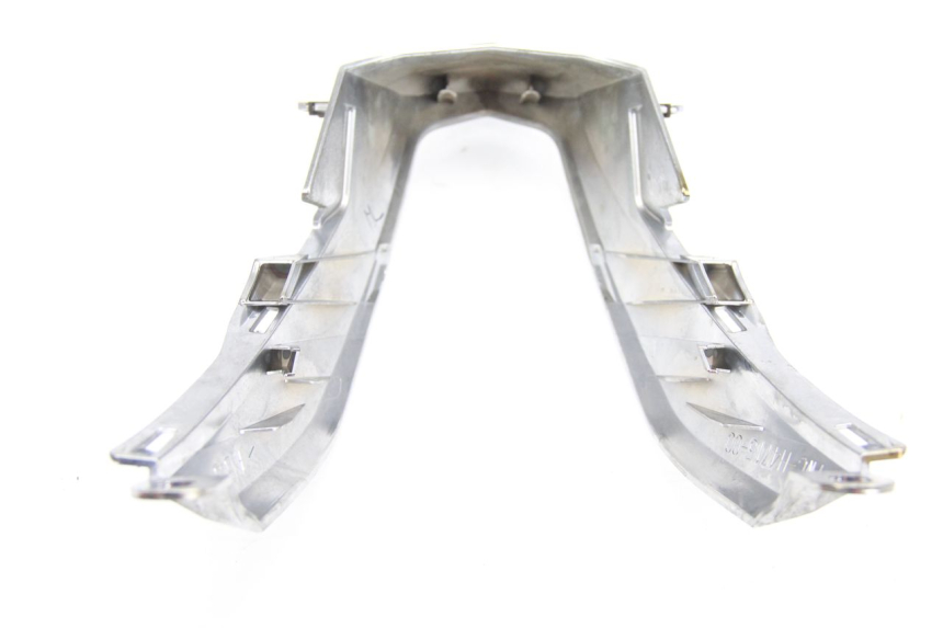 photo de JONCTION CARENAGE ARRIERE MBK FLIPPER 115 (2013 - 2017) - Gros plan technique