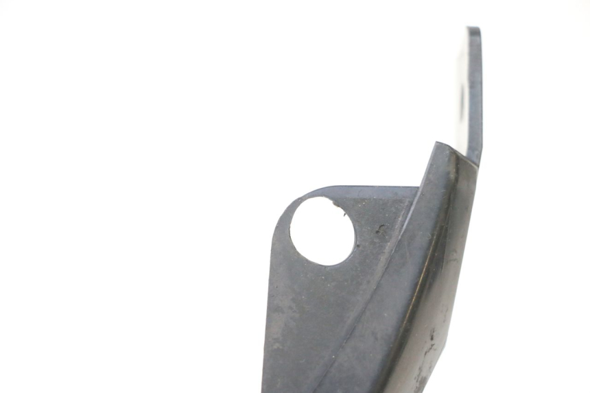 photo de JONCTION CARENAGE ARRIERE YAMAHA FZ1 FAZER 1000 (2007 - 2009) - Détail de la pièce