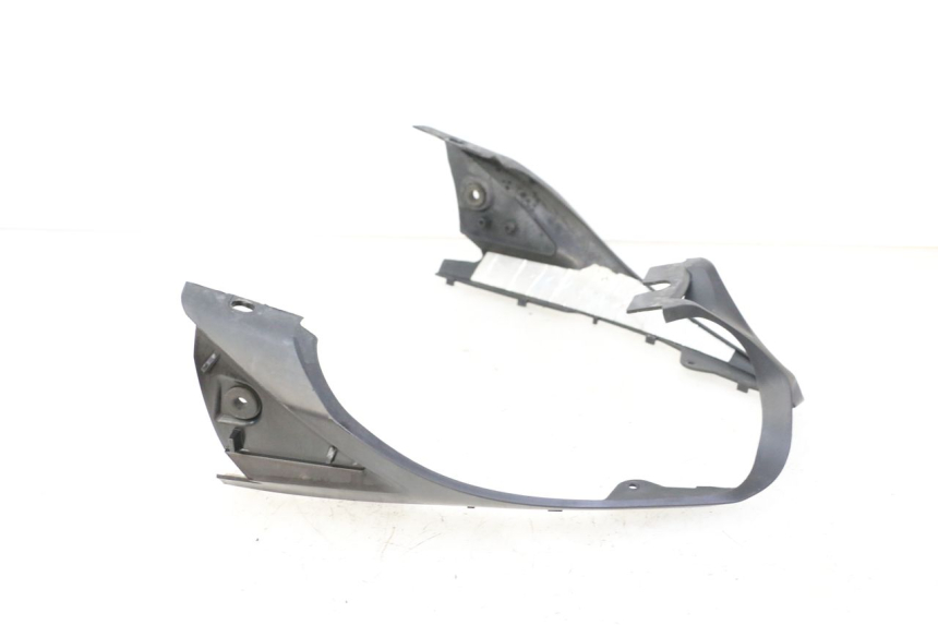 photo de JONCTION CARENAGE ARRIERE YAMAHA FZ6 FAZER S2 600 (2007 - 2011) - Vue d’ensemble