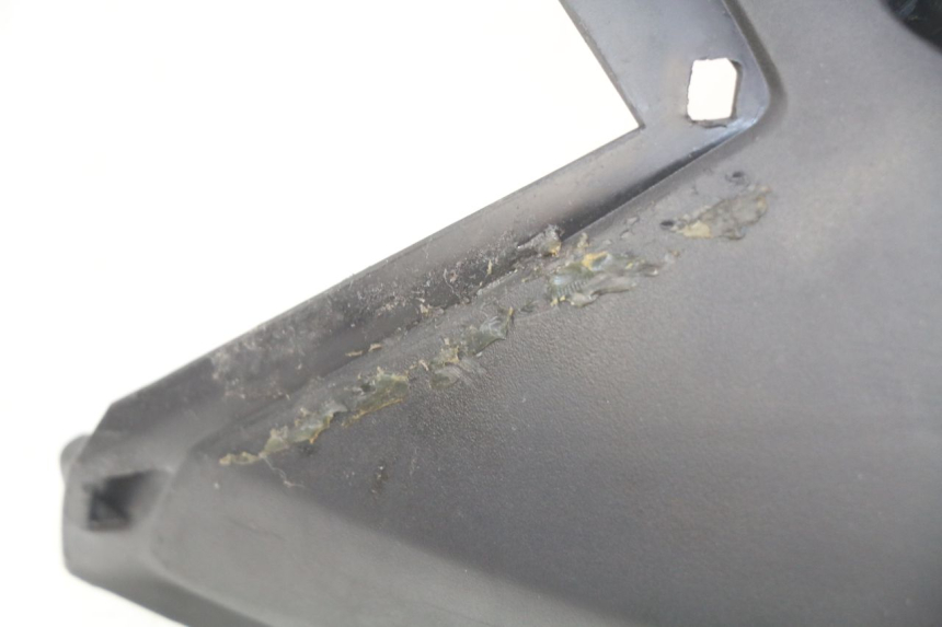 photo de JONCTION CARENAGE ARRIERE TNT MOTOR GRIDO 2T 50 (2010 - 2019) - Gros plan technique