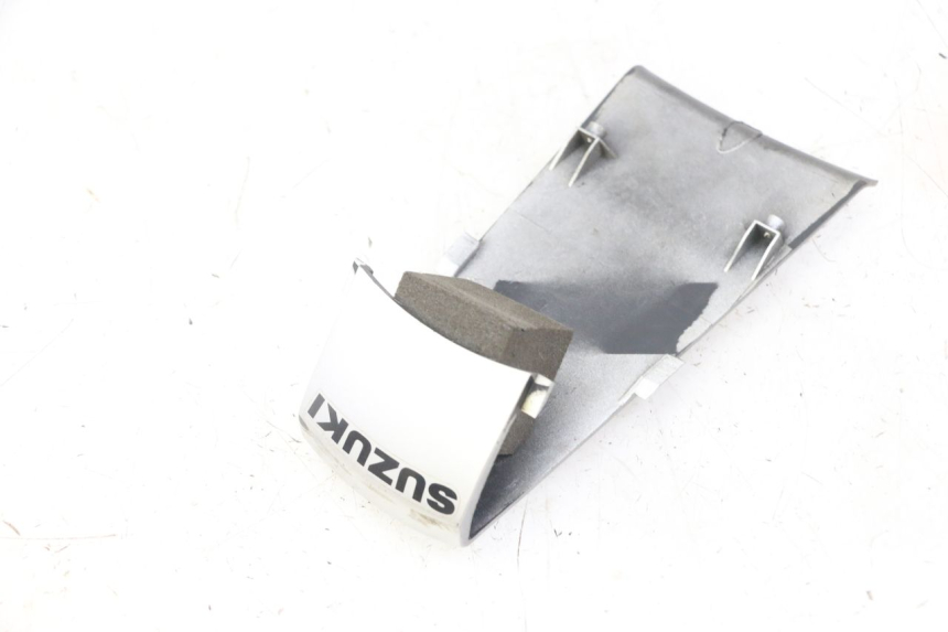 photo de JONCTION CARENAGE ARRIERE SUZUKI GS GSE 500 (2001 - 2003) - Détail de la pièce