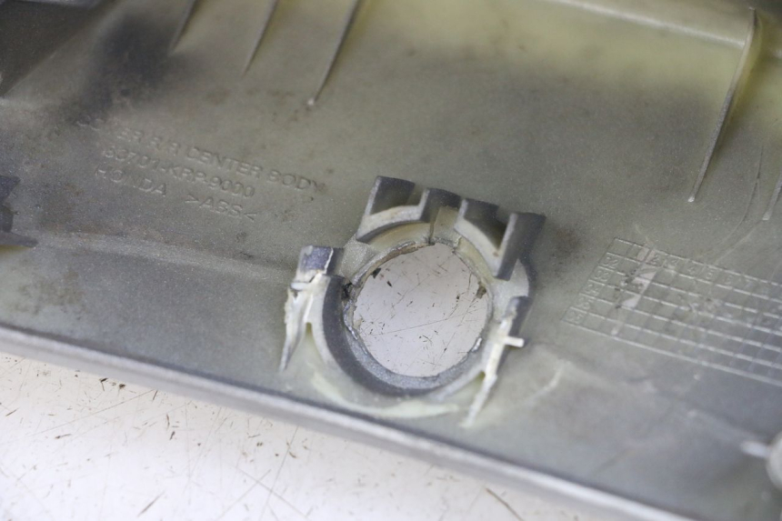 photo de JONCTION CARENAGE ARRIERE HONDA SCV LEAD 100 (2003 - 2007) - Vue d’ensemble