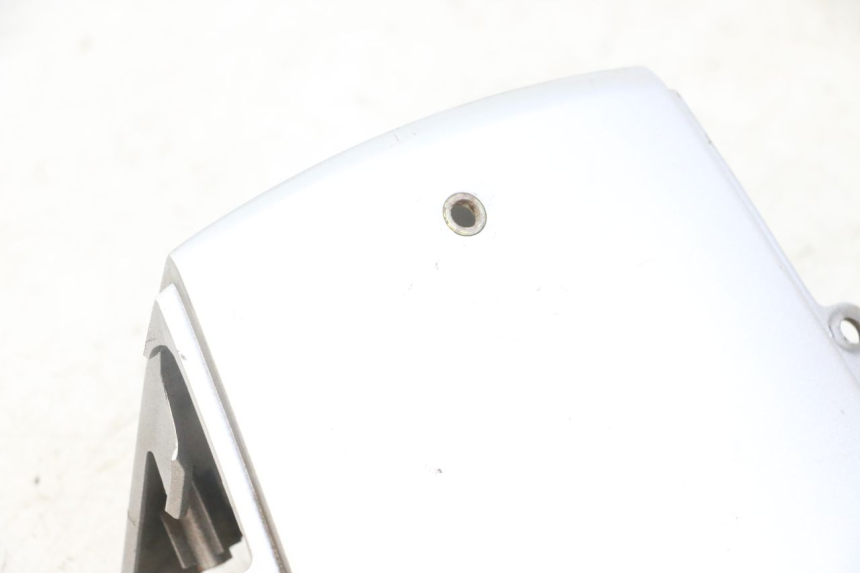 photo de JONCTION CARENAGE ARRIERE HONDA SCV LEAD 100 (2003 - 2007) - Pièce contrôlée