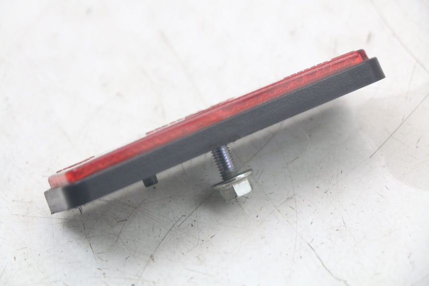 photo de JONCTION CARENAGE ARRIERE INFERIEURE KYMCO AGILITY 4T 50 (2018 - 2022) - Zoom état d’usage